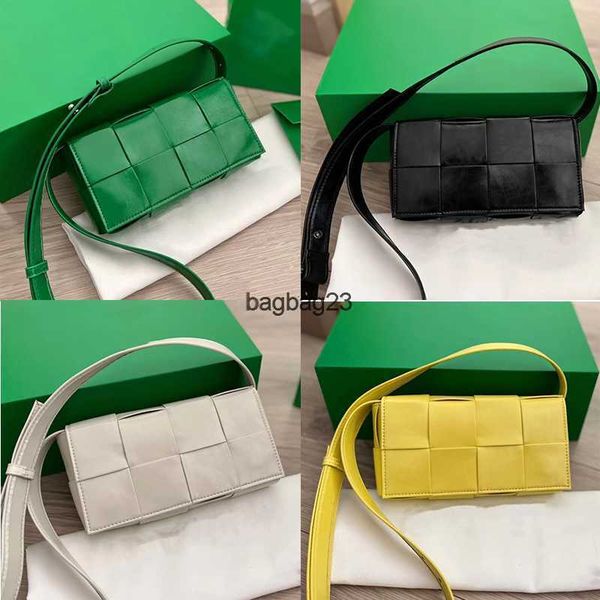 bottegaz venetas bag designer 2023 bags bag ladies girl grid cassette oil wax leather woven chest green one shoulder crossbody handheld wome
bottegaz venetas bag designer 2023 bags bag ladies girl grid cassette oil wax leather woven chest green one shoulder crossbody handheld wome