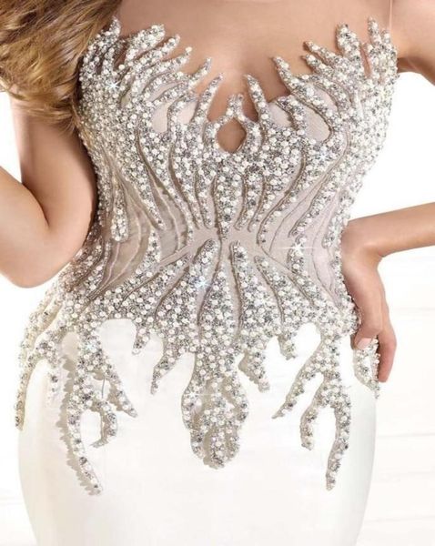 2020 new sleeveless lace and beading decoration see through back prom dresses mermaid satin floor length evening dress vestidos 053687742, Black;red
2020 new sleeveless lace and beading decoration see through back prom dresses mermaid satin floor length evening dress vestidos 053687742, Black;red