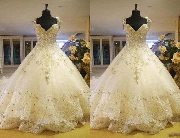 luxury off shoulder long train wedding dresses lace applique church crystal beaded bling bridal wedding gowns9564052, White
luxury off shoulder long train wedding dresses lace applique church crystal beaded bling bridal wedding gowns9564052, White