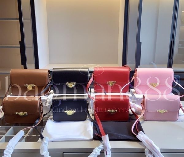 handbag shoulder bags women luxurys triomphe tofu chain saddle bag flap vintage womens genuine leather messenger designer bag adjustable bel
handbag shoulder bags women luxurys triomphe tofu chain saddle bag flap vintage womens genuine leather messenger designer bag adjustable bel