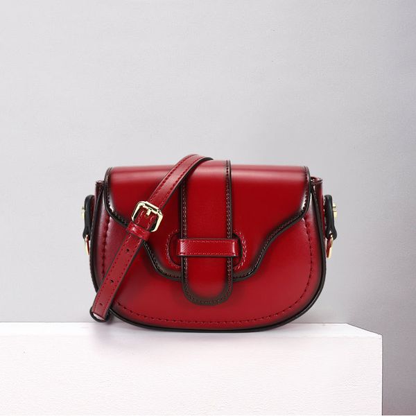 women cross body leather saddles magnetic buckle versatile shoulder bags two adjustable belts 3 pockets inside.
women cross body leather saddles magnetic buckle versatile shoulder bags two adjustable belts 3 pockets inside.