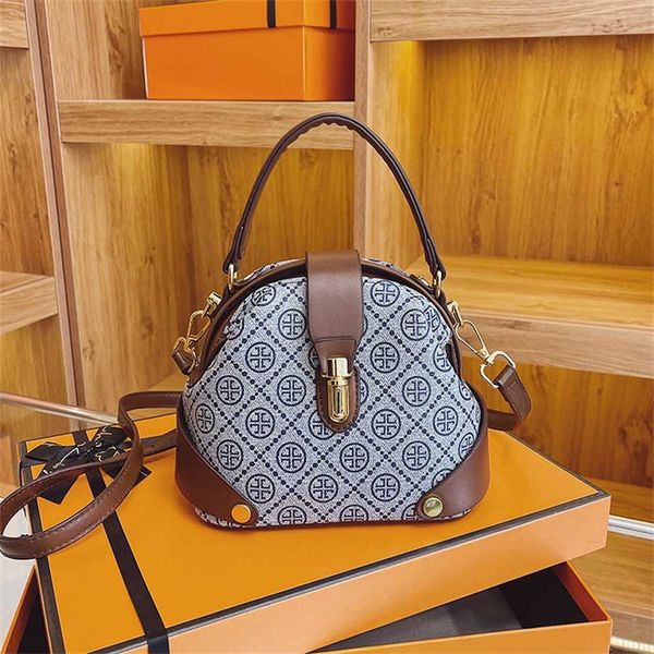 bag 10% off bag designer new fashion printed small crowd texture messenger women's versatile portable shoulder bag
bag 10% off bag designer new fashion printed small crowd texture messenger women's versatile portable shoulder bag