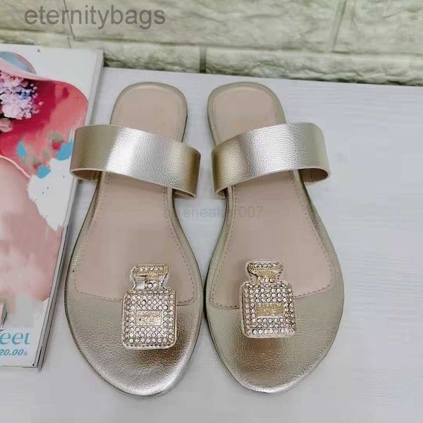 channel women sandals designer shoes diamond slippers flats thong toe slip slides flip flops summer pool bath sandal slide ring hoop party w, Black
channel women sandals designer shoes diamond slippers flats thong toe slip slides flip flops summer pool bath sandal slide ring hoop party w, Black