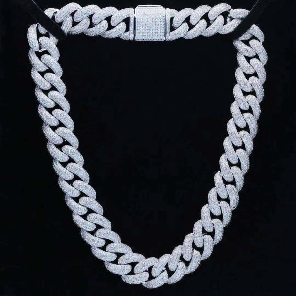 18mm 3 row s925 silver moissanite diamond hiphop cuban link chain for women men fashion jewelry body chain
18mm 3 row s925 silver moissanite diamond hiphop cuban link chain for women men fashion jewelry body chain