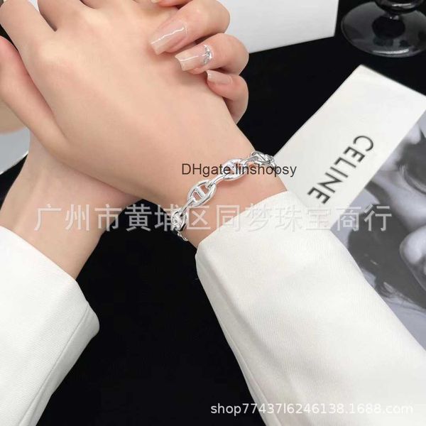 aher mas designer luxury brand enamel bracelet designer bracelet h pig nose open for women luxury couple male gift ring friends, Black
aher mas designer luxury brand enamel bracelet designer bracelet h pig nose open for women luxury couple male gift ring friends, Black