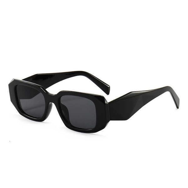 luxury fashion sunglasses outdoor designer summer women tom classical polarized ford smallframed for men and stylish europe america personal, White;black 
luxury fashion sunglasses outdoor designer summer women tom classical polarized ford smallframed for men and stylish europe america personal, White;black