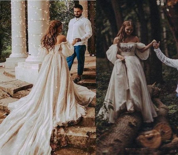 beach bohemian wedding dress off shoulder puff sleeve puffy bridal gowns long train rustic country wedding gowns hippie3676028, White
beach bohemian wedding dress off shoulder puff sleeve puffy bridal gowns long train rustic country wedding gowns hippie3676028, White