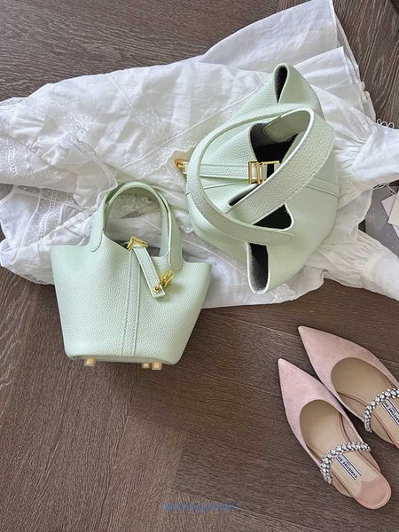 h ermes picotin lock handbags bychanceshop layer cowhide togo bubble green vegetable basket bucket bag portable women with real logo
h ermes picotin lock handbags bychanceshop layer cowhide togo bubble green vegetable basket bucket bag portable women with real logo