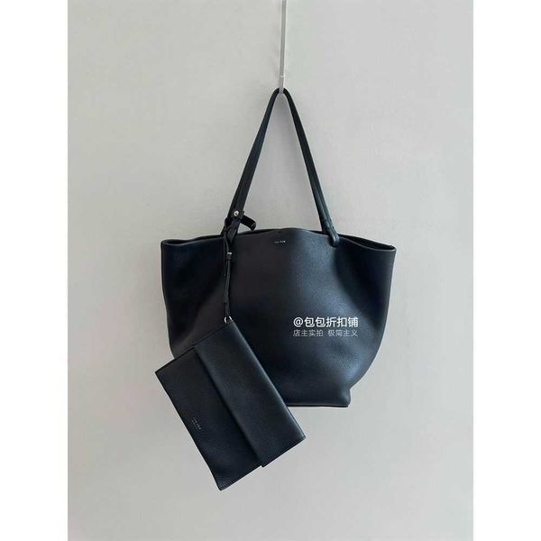 designer bags leather bag large capacity shoulder cowhide hand mother lichee grain head layer bucketclassic tote bag the row ujeu
designer bags leather bag large capacity shoulder cowhide hand mother lichee grain head layer bucketclassic tote bag the row ujeu