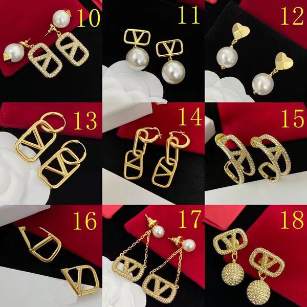 classic water drill letter women earrings. fashion temperament designer earrings. valentine's wedding bride gift. brand hundred designe, Golden
classic water drill letter women earrings. fashion temperament designer earrings. valentine's wedding bride gift. brand hundred designe, Golden