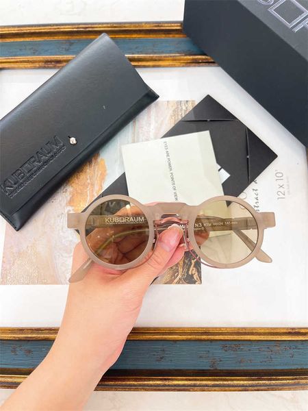 designer kuboraum sunglasses 2023 kuboraum new n3 round frame for men and women can be matched with myopia glasses with logo box, White;black
designer kuboraum sunglasses 2023 kuboraum new n3 round frame for men and women can be matched with myopia glasses with logo box, White;black