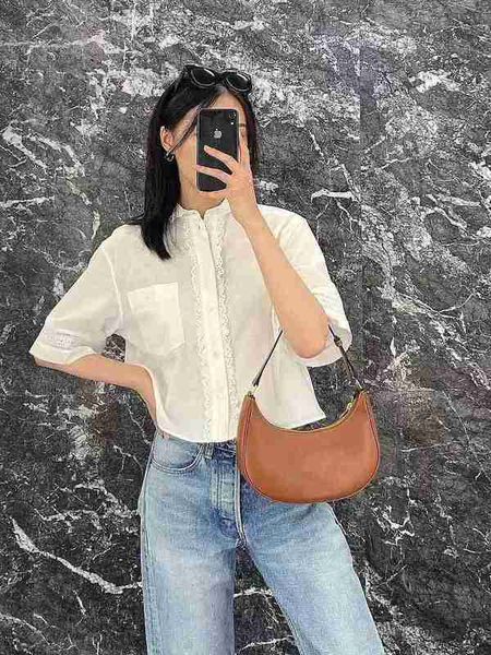 women's blouses & shirts designer 2023 summer new embroidery lace short cotton shirt temperament reduced age girl style j18u, White
women's blouses & shirts designer 2023 summer new embroidery lace short cotton shirt temperament reduced age girl style j18u, White