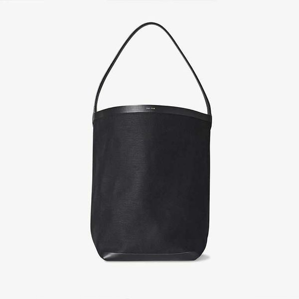 designer bags leather bag large capacity shoulder cowhide hand mother lichee grain head layer bucketclassic tote bag the row h399
designer bags leather bag large capacity shoulder cowhide hand mother lichee grain head layer bucketclassic tote bag the row h399