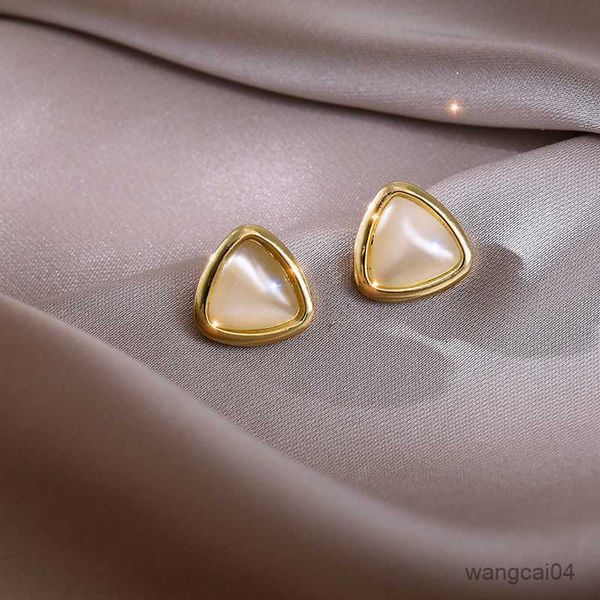 charm elegant and exquisite opal petal circle clip earrings for woman new classic jewelry luxury party girl's no earring r230719, Golden
charm elegant and exquisite opal petal circle clip earrings for woman new classic jewelry luxury party girl's no earring r230719, Golden