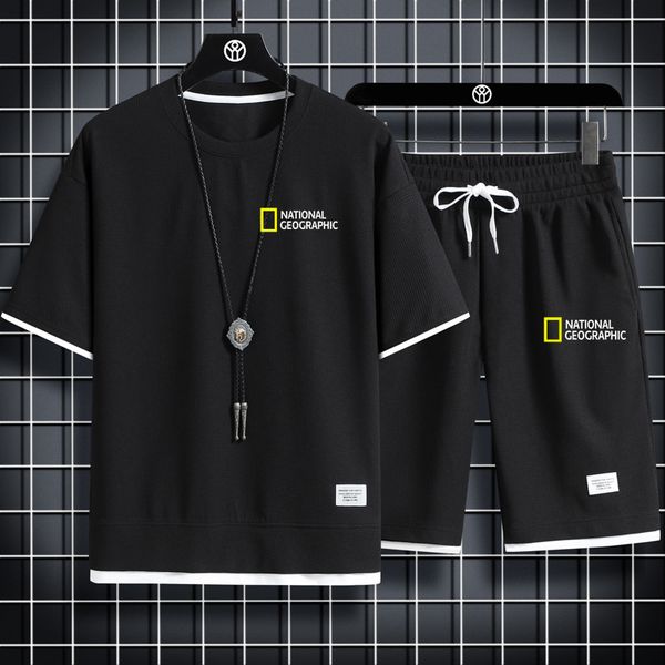 mens tracksuits japanese anime tshirt shorts 2piece summer casual set outdoor short sleeved comic street clothing 230718, Gray
mens tracksuits japanese anime tshirt shorts 2piece summer casual set outdoor short sleeved comic street clothing 230718, Gray