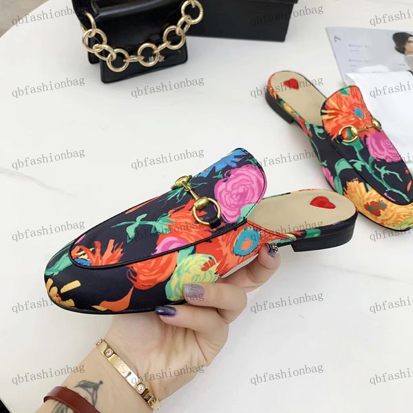 designer women leather slippers couple flat sandals mens half slippers fine printed classic hardware metal buckle casual shoes ballet shoe s, Black
designer women leather slippers couple flat sandals mens half slippers fine printed classic hardware metal buckle casual shoes ballet shoe s, Black