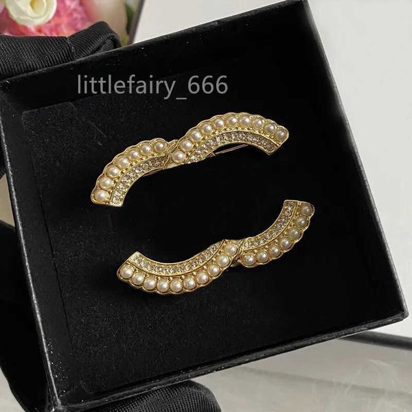 fashion brand designer broochs for women mens party gift luxury double letter brooch gold jewelry dress accessory brooches suit pin, Gray
fashion brand designer broochs for women mens party gift luxury double letter brooch gold jewelry dress accessory brooches suit pin, Gray