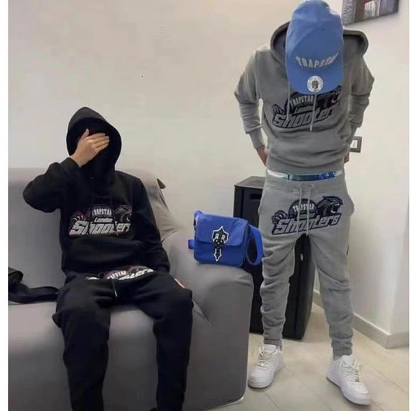 men's tracksuits trapstar shooters 2023ss gray tiger head embroidered towels cotton fleece hoodie pants 230718
men's tracksuits trapstar shooters 2023ss gray tiger head embroidered towels cotton fleece hoodie pants 230718
