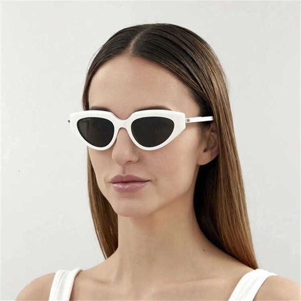 fashion bb sunglasses letter b family b's new plate oval men's and women's fashion ins net red star same bb00159 with logo bo, White;black
fashion bb sunglasses letter b family b's new plate oval men's and women's fashion ins net red star same bb00159 with logo bo, White;black
