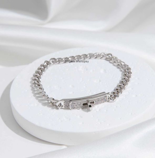aher mas designer luxury brand enamel bracelet designer bracelet h precision edition family full diamond pig nose luxury advanced design, Black
aher mas designer luxury brand enamel bracelet designer bracelet h precision edition family full diamond pig nose luxury advanced design, Black