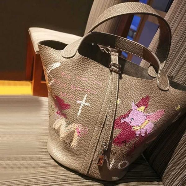 leather h ermes picotin lock bags for sale vegetable basket bag women's new 2023 small vegetable portable bucket hand painted graffiti
leather h ermes picotin lock bags for sale vegetable basket bag women's new 2023 small vegetable portable bucket hand painted graffiti