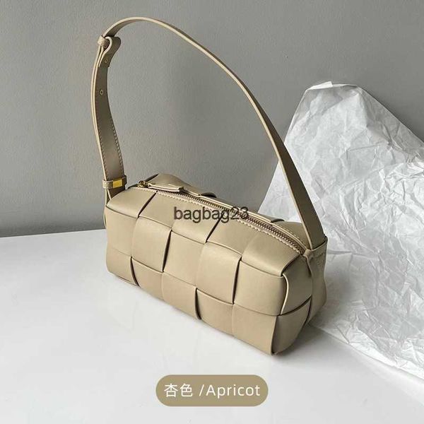 leather bags knitted bag girl handbag designer bottegaz underarm venetas same ladies 2023 one-shoulder high-grade brick spring cassette summ
leather bags knitted bag girl handbag designer bottegaz underarm venetas same ladies 2023 one-shoulder high-grade brick spring cassette summ