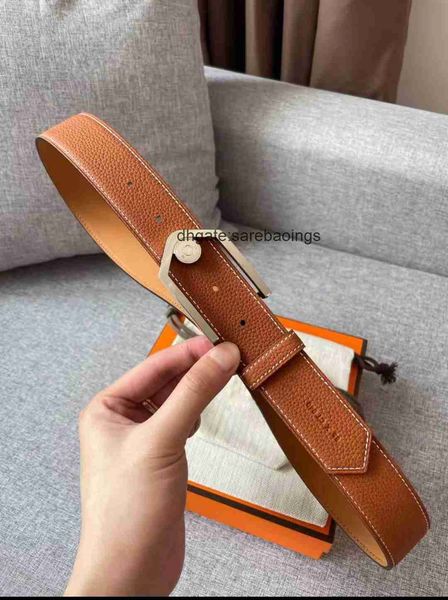 luxury design belt men belts designer mens and woman fashion togo leather classic reversible belt black brown h gold silver buckles 32--35cm
luxury design belt men belts designer mens and woman fashion togo leather classic reversible belt black brown h gold silver buckles 32--35cm