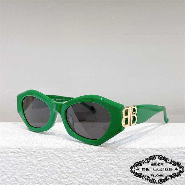 fashion bb sunglasses letter b b family's new plate polygon sunglasses men's and women's ins.com red stars same style bb0251, White;black
fashion bb sunglasses letter b b family's new plate polygon sunglasses men's and women's ins.com red stars same style bb0251, White;black