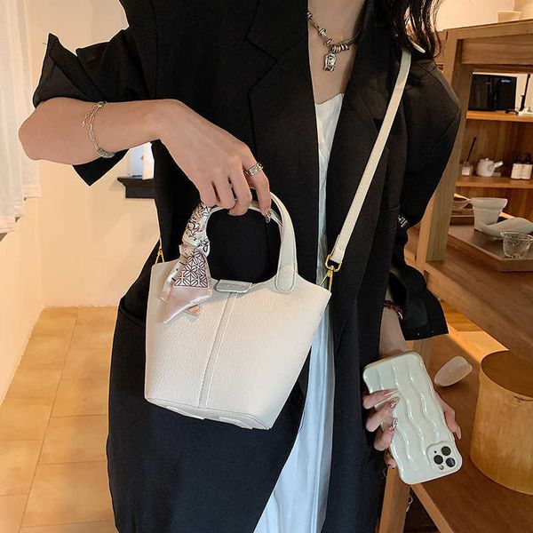 luxury picotin lock bag niche design super women's small bags new popular summer crossbody portable bucket m2ci
luxury picotin lock bag niche design super women's small bags new popular summer crossbody portable bucket m2ci