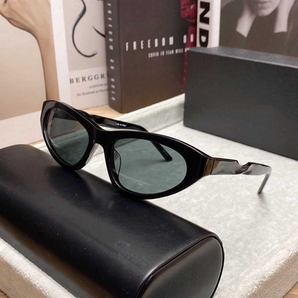 Fashion top BB sunglasses letter b Paris B plate cat's Eye Sunglasses Women's net red ins fashion fried dough twist leg men's bb0207 with logo box
Fashion top BB sunglasses letter b Paris B plate cat's Eye Sunglasses Women's net red ins fashion fried dough twist leg men's bb0207 with logo box