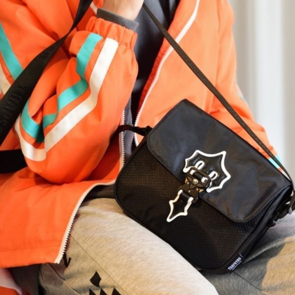 evening bags y2k shoulder bag men's shoulder bag wallet luxury brand london cross body bag street clothing fashion messenger bag 230718
evening bags y2k shoulder bag men's shoulder bag wallet luxury brand london cross body bag street clothing fashion messenger bag 230718