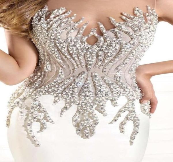 2020 new sleeveless lace and beading decoration see through back prom dresses mermaid satin floor length evening dress vestidos 059935097, Black;red
2020 new sleeveless lace and beading decoration see through back prom dresses mermaid satin floor length evening dress vestidos 059935097, Black;red