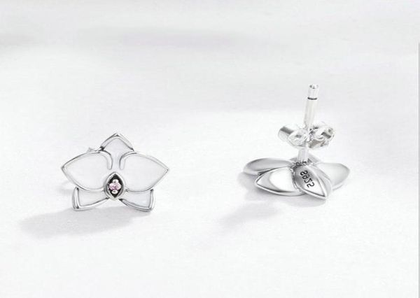 white magnolia stud earring women summer jewelry for 925 sterling silver flower earrings set with original box set8441601, Golden;silver
white magnolia stud earring women summer jewelry for 925 sterling silver flower earrings set with original box set8441601, Golden;silver