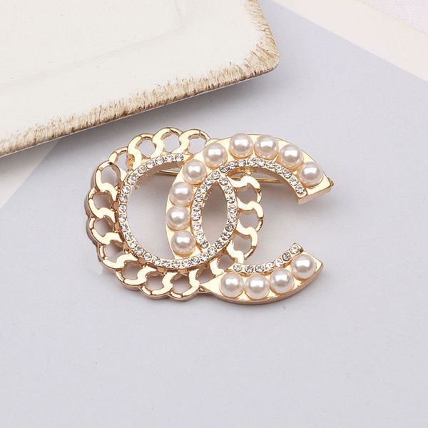 20style brand designer double letter brooch gold plated women men elegant pearl plaid brooches pin metal fashion jewelry accessories, Gray
20style brand designer double letter brooch gold plated women men elegant pearl plaid brooches pin metal fashion jewelry accessories, Gray