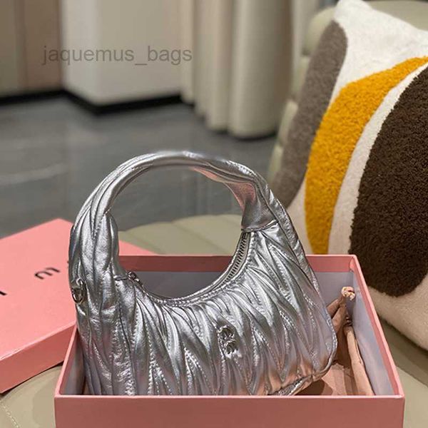 designer miui luxury miu wander matelasse bags womens mens handbags shoulder clutch crossbody bag purses genuine leather hobo pochette tote
designer miui luxury miu wander matelasse bags womens mens handbags shoulder clutch crossbody bag purses genuine leather hobo pochette tote