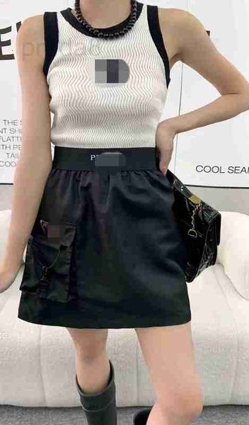 skirts designer classic letter jacquard triangle label women's black short skirt a-line high waist elastic half is versatile and not pi
skirts designer classic letter jacquard triangle label women's black short skirt a-line high waist elastic half is versatile and not pi