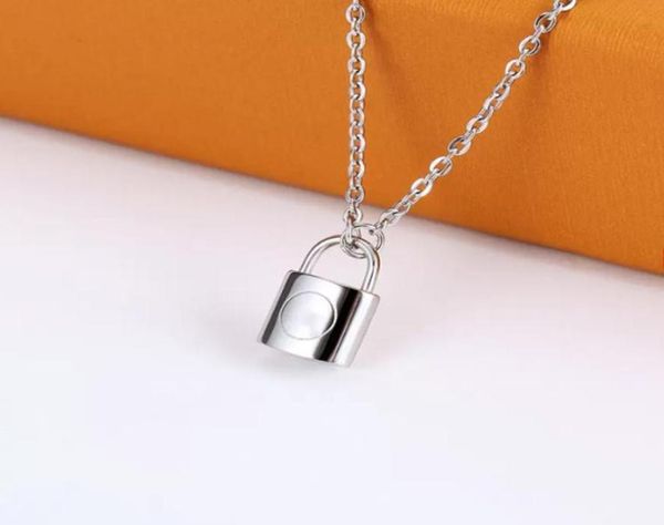 fashion luxury pendant necklaces designer for men women gold necklace lock hight quality party wedding lover gift hip hop jewelry 8408448, Silver
fashion luxury pendant necklaces designer for men women gold necklace lock hight quality party wedding lover gift hip hop jewelry 8408448, Silver