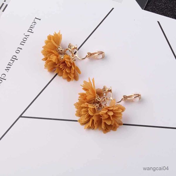 charm flower earrings for women ethnic zircon clip on earrings colorful flower earring cute lovely girls jewelry new earrings r230719, Golden
charm flower earrings for women ethnic zircon clip on earrings colorful flower earring cute lovely girls jewelry new earrings r230719, Golden