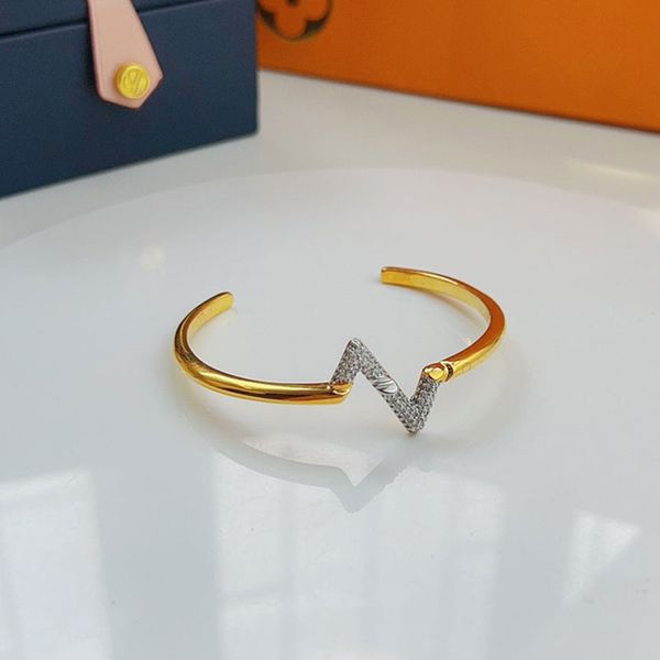 style bracelet women's white shell bare body with diamond sterling silver 18k rose gold colorless fashion style bracelet, Black
style bracelet women's white shell bare body with diamond sterling silver 18k rose gold colorless fashion style bracelet, Black