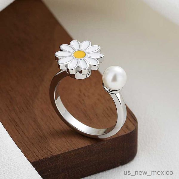 band rings daisy flower anxiety ring for women stainless steel rotate anti stress ring wedding aestethic jewelry gift r230719, Silver
band rings daisy flower anxiety ring for women stainless steel rotate anti stress ring wedding aestethic jewelry gift r230719, Silver