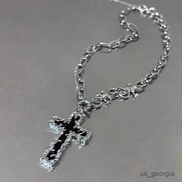 pendant necklaces new cross barbed thorns pendant chain choker necklace for women men grunge jewelry gifts r230719, Silver
pendant necklaces new cross barbed thorns pendant chain choker necklace for women men grunge jewelry gifts r230719, Silver