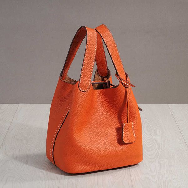 luxury picotin lock bag lunch pack 2023 tidal layer cowhide bucket cabbage basket picnic handbag v8xi
luxury picotin lock bag lunch pack 2023 tidal layer cowhide bucket cabbage basket picnic handbag v8xi