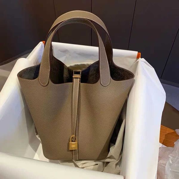 luxury picotin lock bag bucket small 2023 new chaocai basket women's soft pu litchi pattern handheld mother td9b
luxury picotin lock bag bucket small 2023 new chaocai basket women's soft pu litchi pattern handheld mother td9b