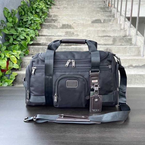 luxuries designer bag tumi tuming new men's portable voyageur bag ballistic nylon large designers handbag capacity fashion casual shoul
luxuries designer bag tumi tuming new men's portable voyageur bag ballistic nylon large designers handbag capacity fashion casual shoul