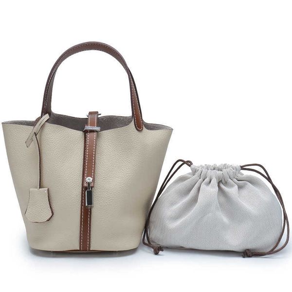 luxury picotin lock bag leather new color-blocking vegetable basket layer togo cowhide women's handbag bucket bag 1 hoja
luxury picotin lock bag leather new color-blocking vegetable basket layer togo cowhide women's handbag bucket bag 1 hoja