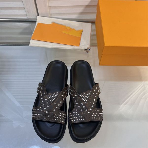 fashion slippers 2023 luis luxury design summer men's and women's flats thick soled leather rubber lettering logo casual cartoon b, Black
fashion slippers 2023 luis luxury design summer men's and women's flats thick soled leather rubber lettering logo casual cartoon b, Black