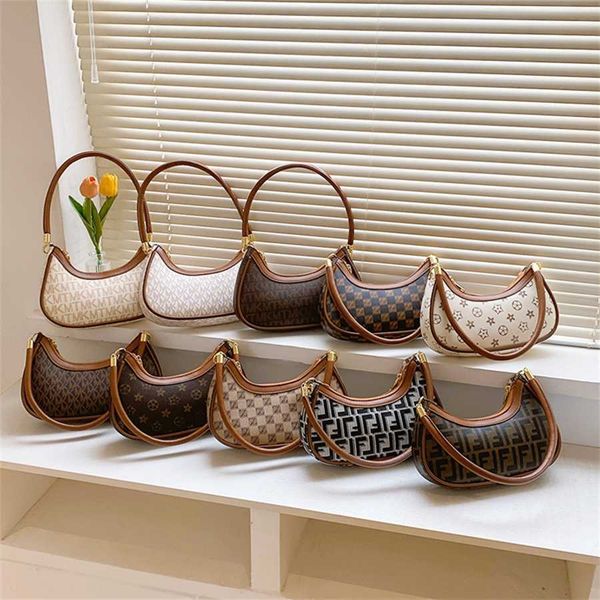 bag 10% off designer summer new presbyopia small design trend one shoulder handbag women's underarm bag
bag 10% off designer summer new presbyopia small design trend one shoulder handbag women's underarm bag