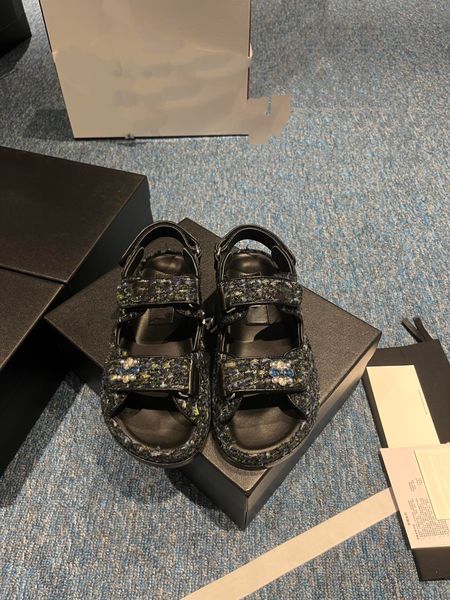 designer slippers women luxury genuine leather sandals summer flat slipper metal logo sheepskin fashion beach shoes 36-43 with box, Black
designer slippers women luxury genuine leather sandals summer flat slipper metal logo sheepskin fashion beach shoes 36-43 with box, Black