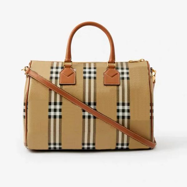 2023 new 30cm check pillow bag genuine leather long strap key lock buckle zipper closure golden hardware women crossbody bags handbags purse
2023 new 30cm check pillow bag genuine leather long strap key lock buckle zipper closure golden hardware women crossbody bags handbags purse