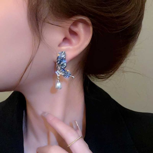 charm luxury rhinestone butterfly wing stud earrings bling crystal insect pearl dangle earrings women girls summer party jewelry r230719, Golden
charm luxury rhinestone butterfly wing stud earrings bling crystal insect pearl dangle earrings women girls summer party jewelry r230719, Golden